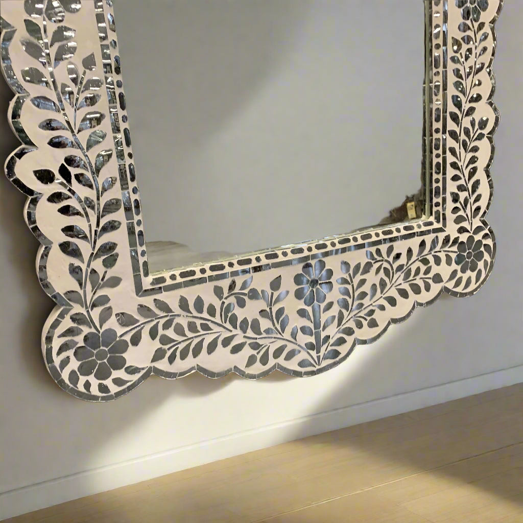 Thikriya glass inlay wall Miror Frame image 3