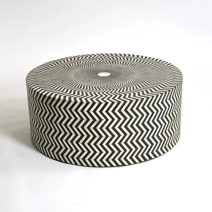   Heritage inlay Zigzag pattern on wooden round coffee table 